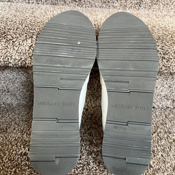 Michael Kors Women's Off White Leather Sneakers. - Picture 11 of 12